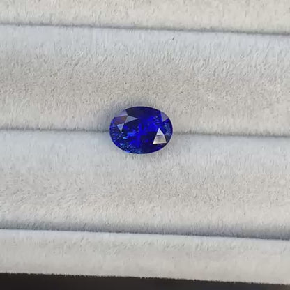 saphir-bleu-ovale-2-05-ct-video-2