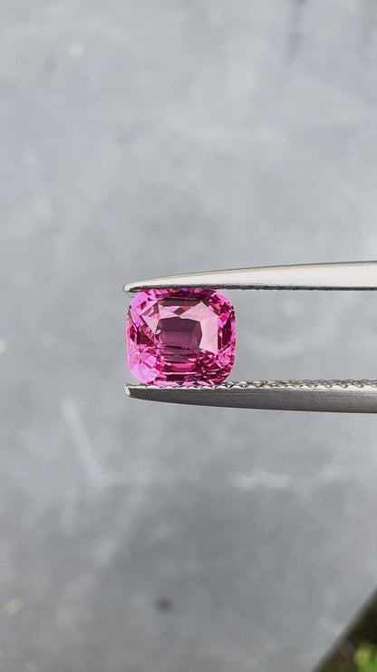 Spinelle Mahenge • 1,22ct