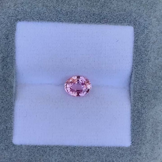 saphir-rose-ovale-1-29ct video1