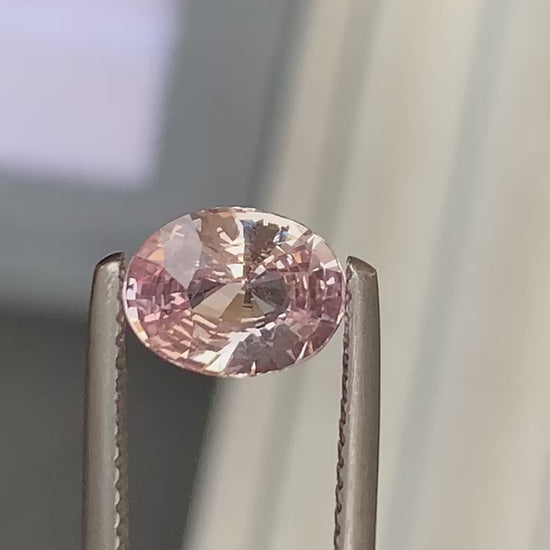 Peach Sapphire Oval 2,05ct