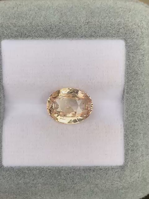 saphir-p-che-ovale-5-00ct-video-1