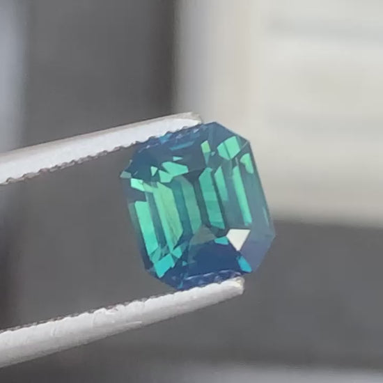 saphir-teal-émeraude-2-51ct-video-1
