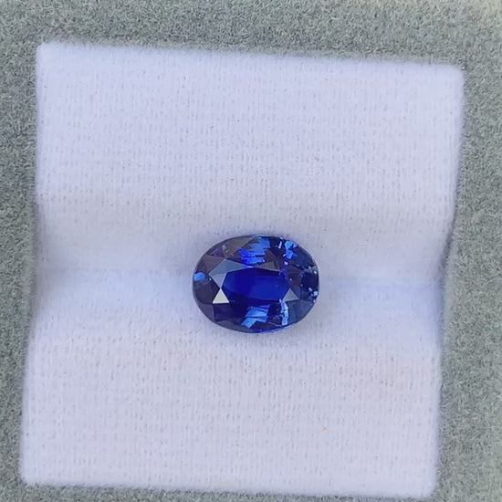 saphir-bleu-ovale-3-05-ct-video-2