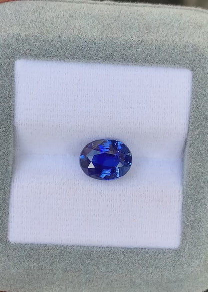 saphir-bleu-ovale-3-05-ct-video-2