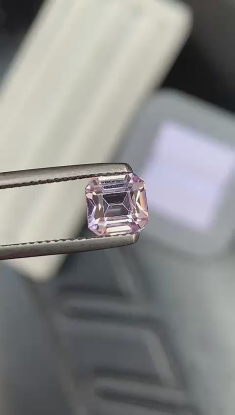 kunzite-rose-émeraude-1-80-ct-video-1