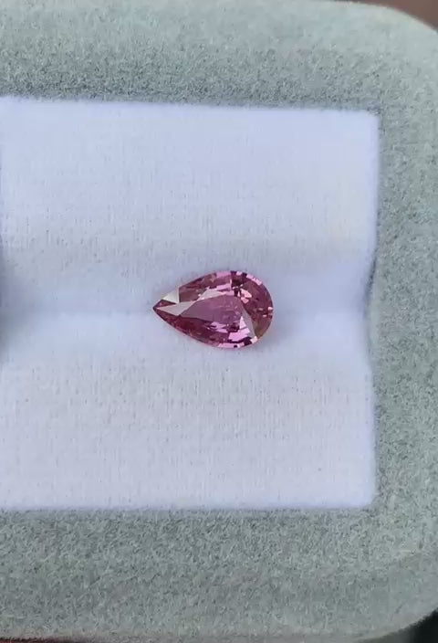 saphir-padparadscha-poire-1-52ct-video-2
