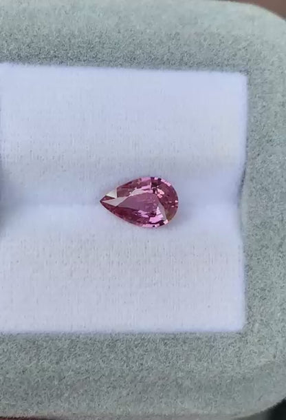 saphir-padparadscha-poire-1-52ct-video-2