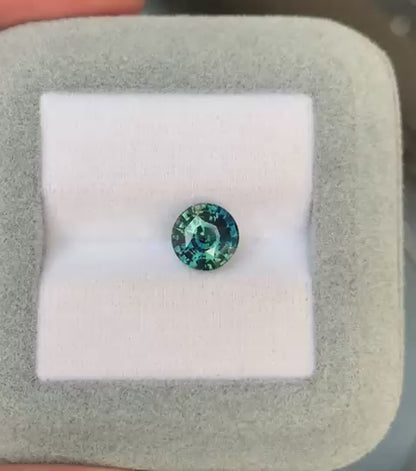saphir-teal-rond-2-56ct-video-2