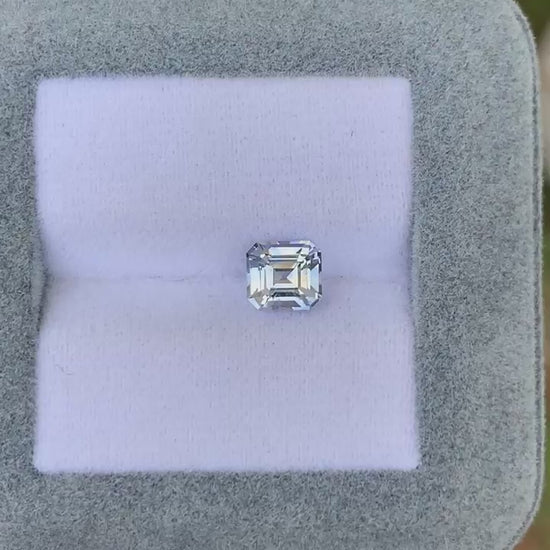 saphir-blanc-émeraude-1-32ct
