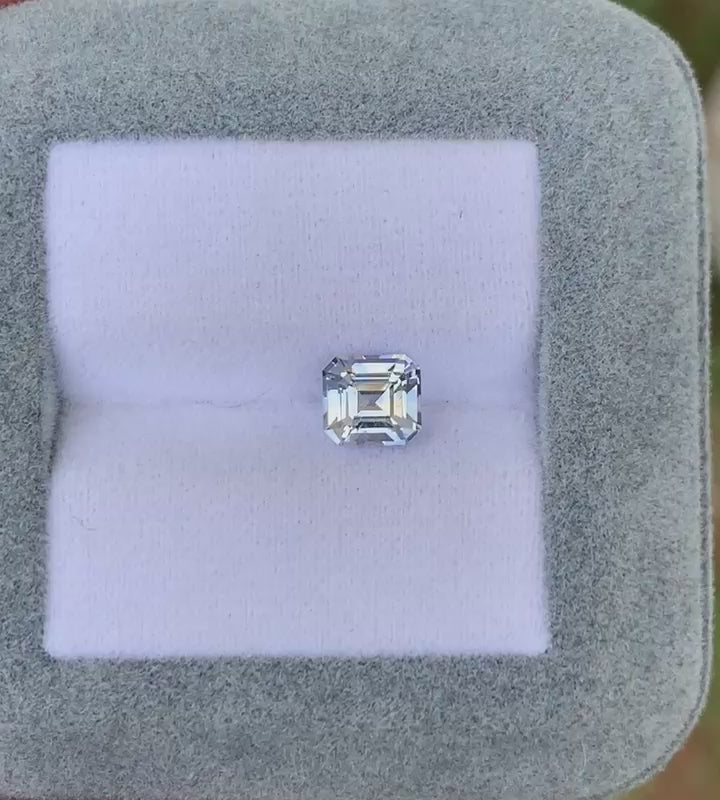 saphir-blanc-émeraude-1-32ct
