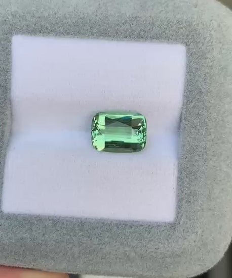 tourmaline-coussin-2-80-ct-video-2