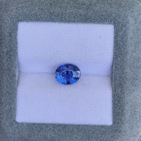 saphir-bleu-ovale-2-15ct video