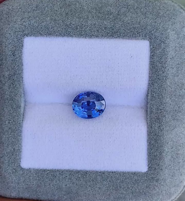 saphir-bleu-ovale-2-15ct video