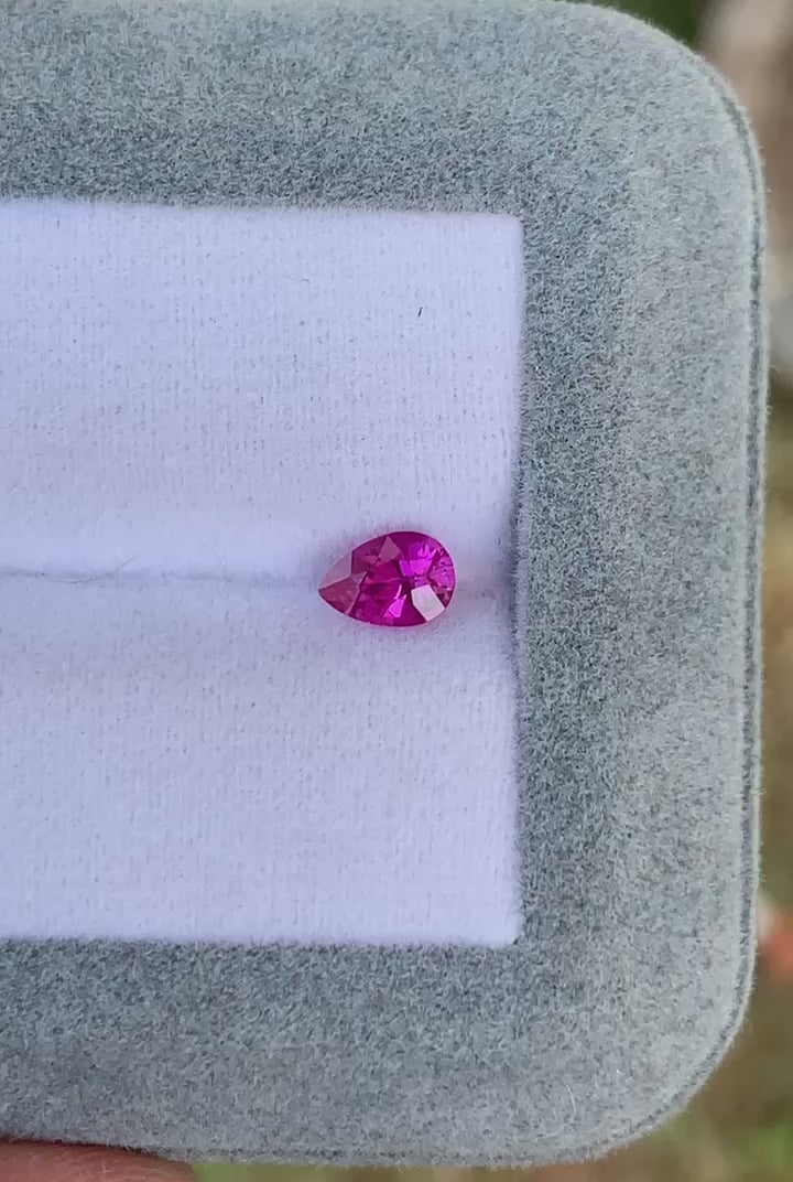 saphir-rose-goutte-0-58ct 