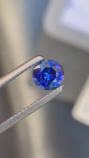 saphir-bleu-1-10ct-rond-video-1