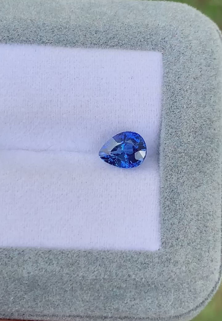 saphir-bleu-goutte-1-52ct
