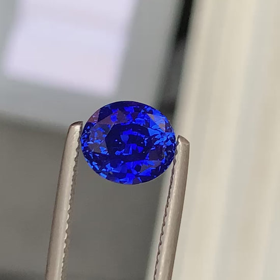 Vivid Blue Sapphire Oval 3,45ct