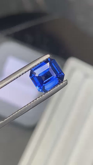 saphir-bleu-émeraude-2-55ct-video-1