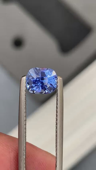 saphir-bleu-taille-coussin-1-60ct-video-1