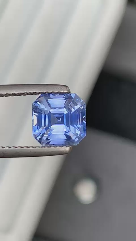 saphir-bleu-émeraude-3-57ct-video-1