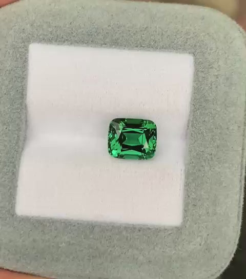 tourmaline-verte-coussin-3-30-ct-video-2