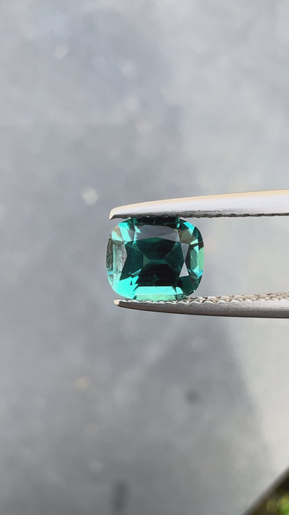 Tourmaline bleue • 0,97ct