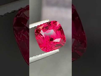 Spinelle Mahenge rouge de Tanzanie