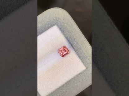 Saphir Padparadscha de Madagascar
