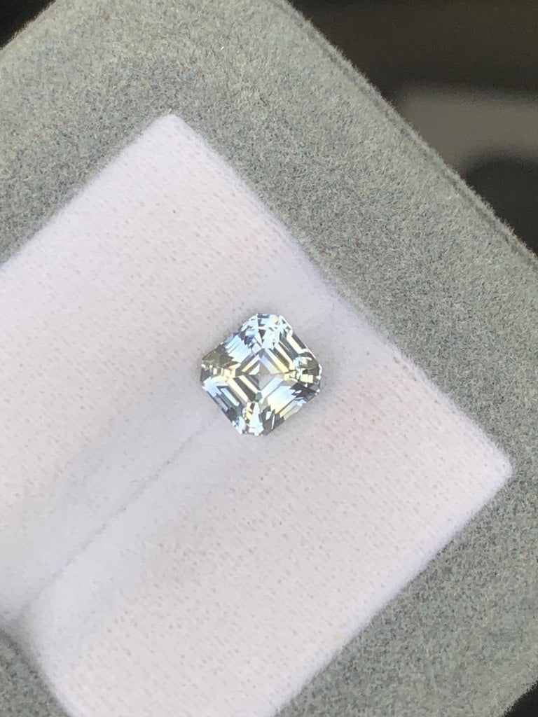 saphir-bicolore-émeraude-2-06ct-photo-1