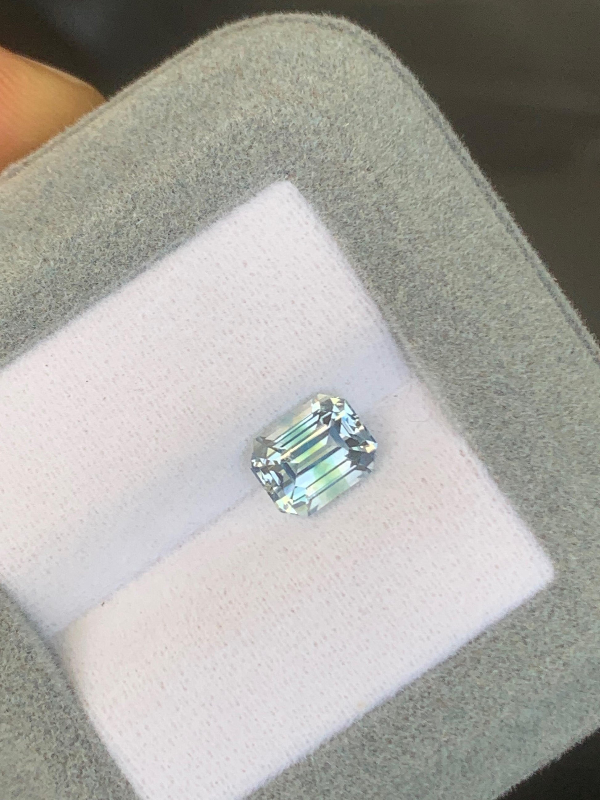 saphir-bicolore-émeraude-2-23ct-photo-1