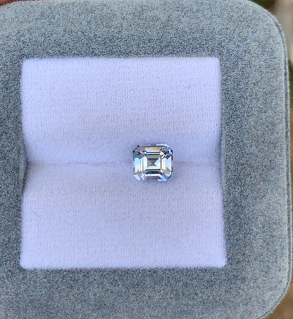 saphir-blanc-émeraude-1-32ct