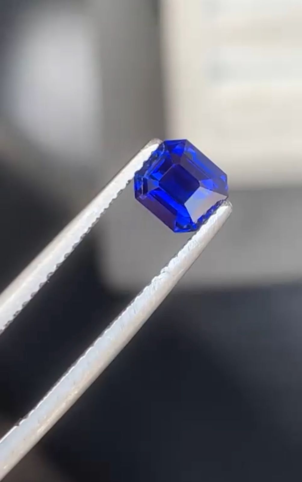 saphir-bleu-émeraude-1-07ct-photo-2