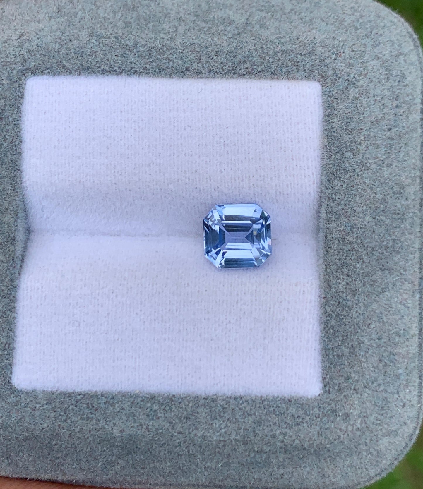 saphir-bleu-émeraude-2-03ct photo1