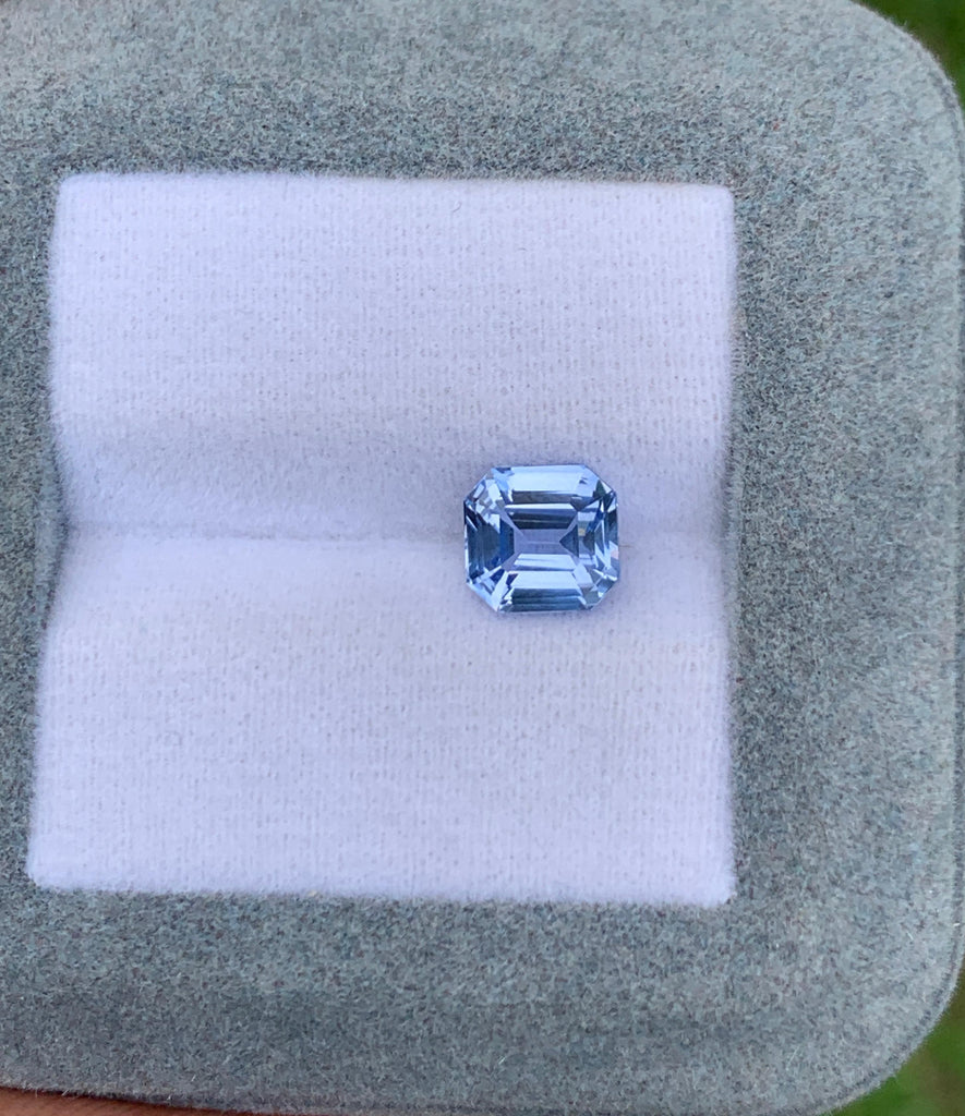 saphir-bleu-émeraude-2-03ct photo1
