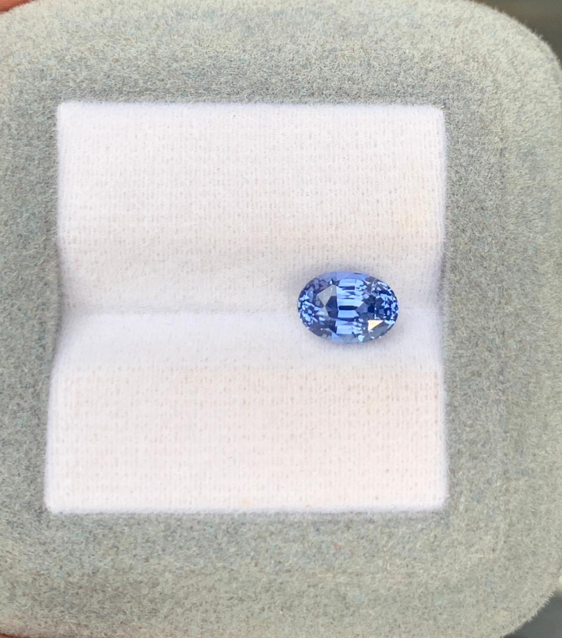 saphir-bleu-ovale-2-01ct-2-photo-1