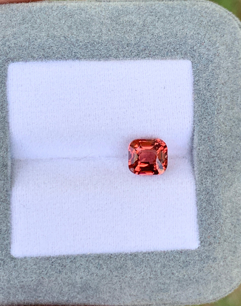 saphir-orange-brun-tre-coussin-2-03ct
