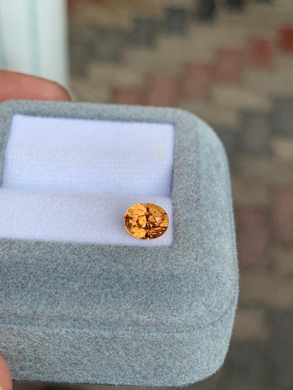 saphir-orange-ovale-1-51ct-photo-2