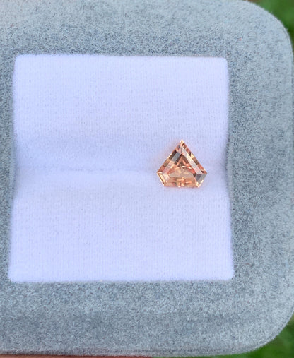 saphir-p-che-Kite-1-05ct photo2