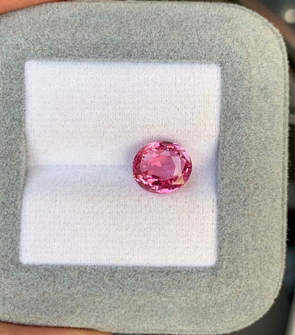 saphir-padparadscha-ovale-4-00ct-photo-1