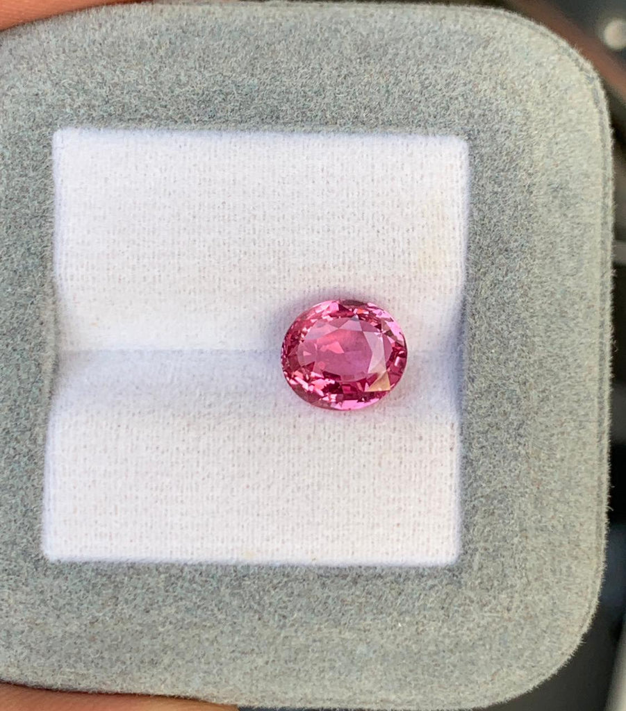 saphir-padparadscha-ovale-4-00ct-photo-1