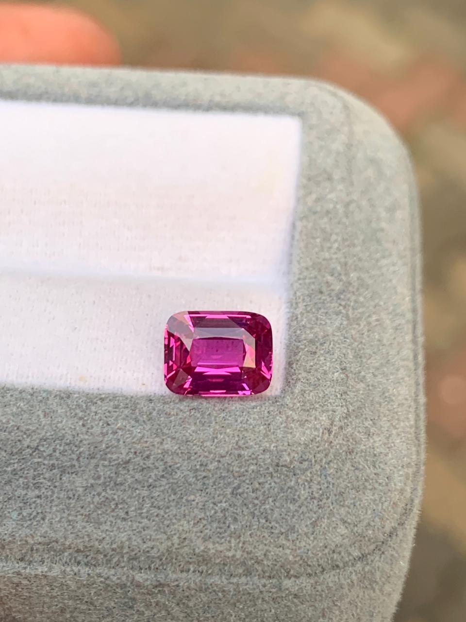 saphir-rose-de-coussin-allongé-2-00ct-photo-1