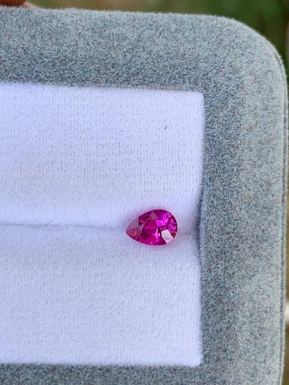 saphir-rose-goutte-0-58ct photo2