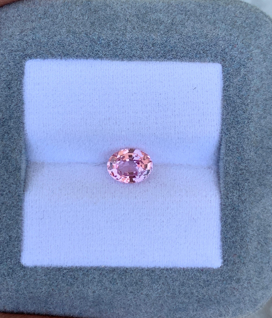 saphir-rose-ovale-1-29ct photo1