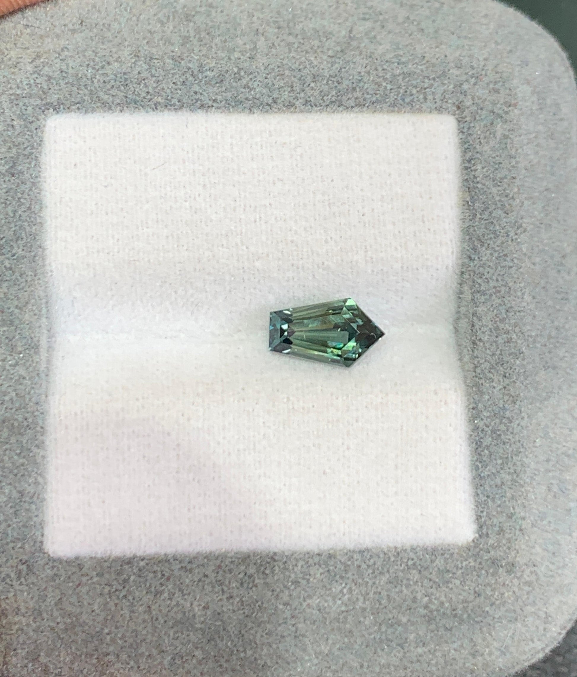 saphir-teal-1-56ct-photo-1