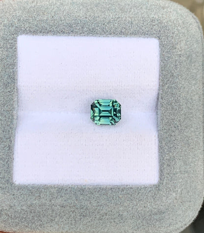 saphir-teal-émeraude-2-03ct-photo-2
