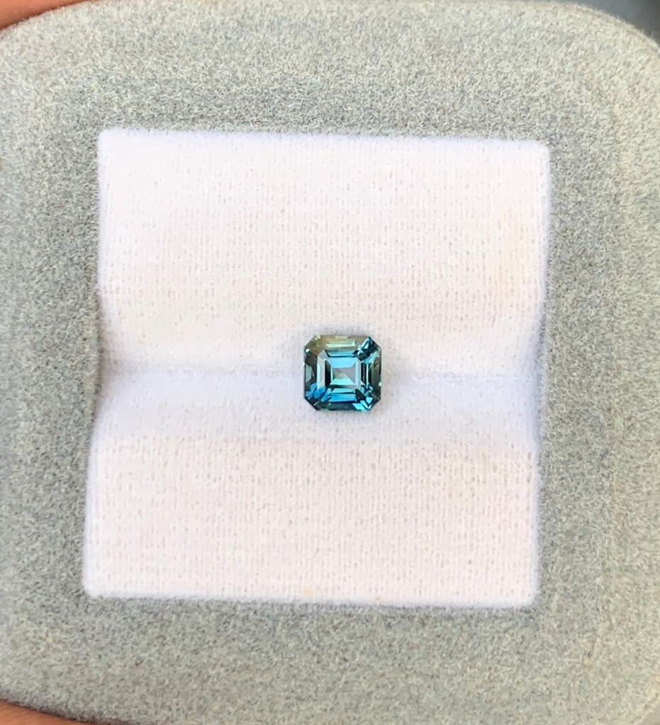 RARE !! SAPHIR VERT BLEU DE THAILANDE : 6 mm x 4.4 mm ★★ p312.135t RARE !! SAPHIR VERT BLEU DE THAILANDE : 6 mm x 4.4 mm ★★ p312.135t