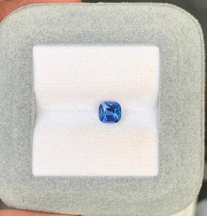 saphir-teal-coussin-1-10ct-photo-1