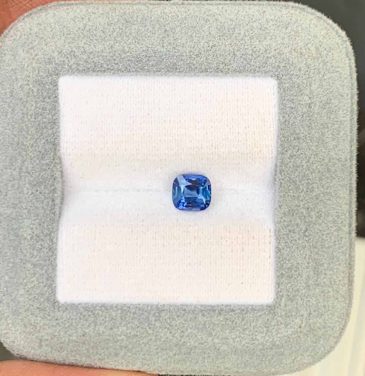 saphir-teal-coussin-1-10ct-photo-2