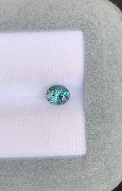 saphir-teal-ovale-1-06ct-photo-1