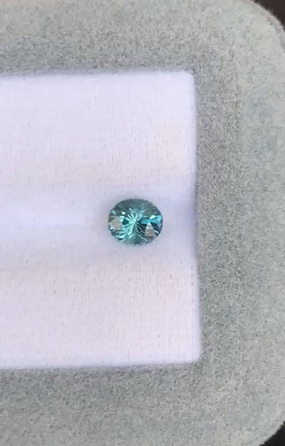 saphir-teal-ovale-1-07ct-photo-1